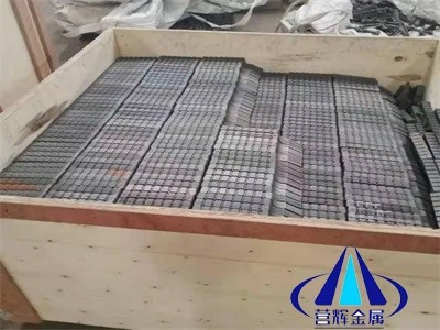 中间手枪片